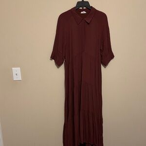 Chic Burgundy Midi Dress